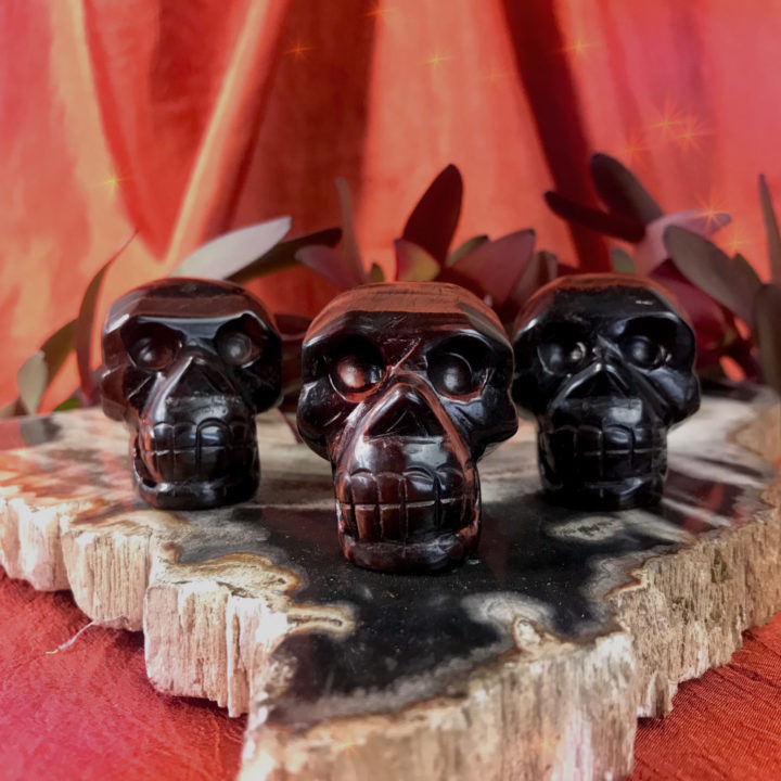 Red_Tigers_Eye_Skulls_1of3_9_3