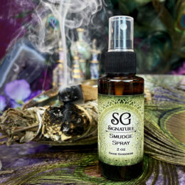 SG Signature Smudge Spray