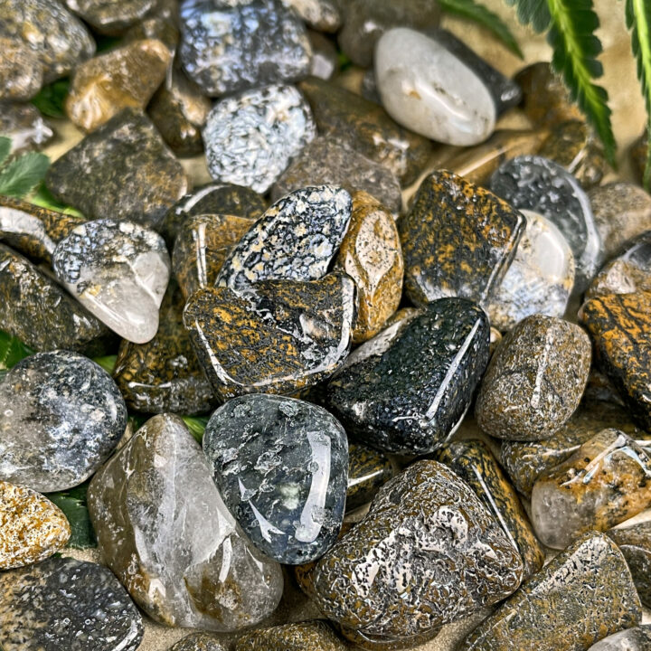 Tumbled Barite in Quartz