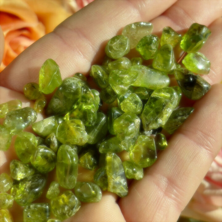 Tumbled Peridot Chip Stones