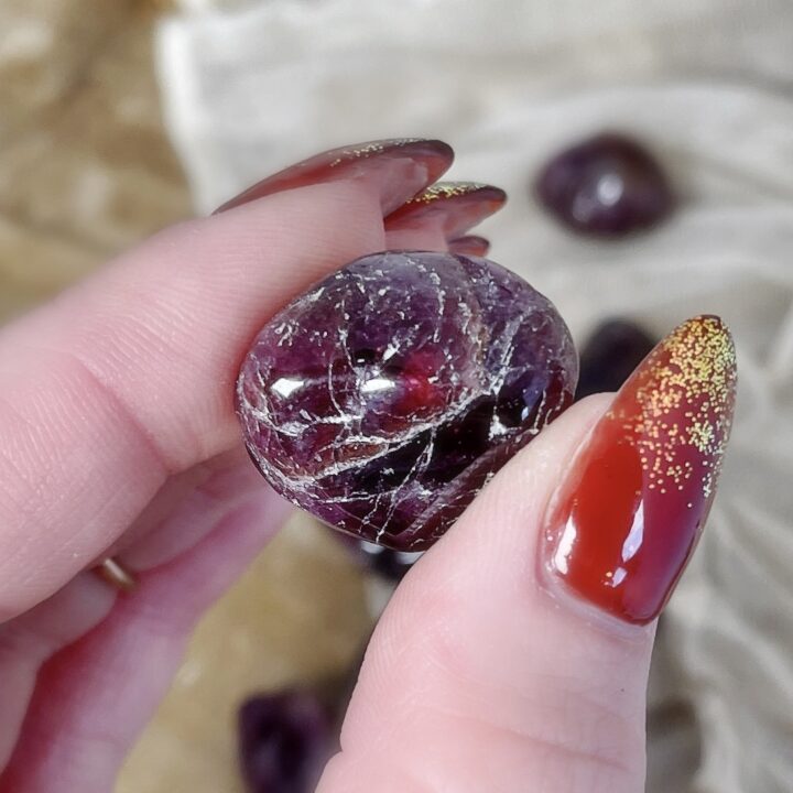 Tumbled Rhodolite Garnet