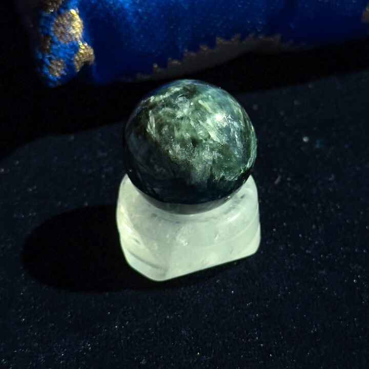 A-Grade Seraphinite Sphere for Total Healing
