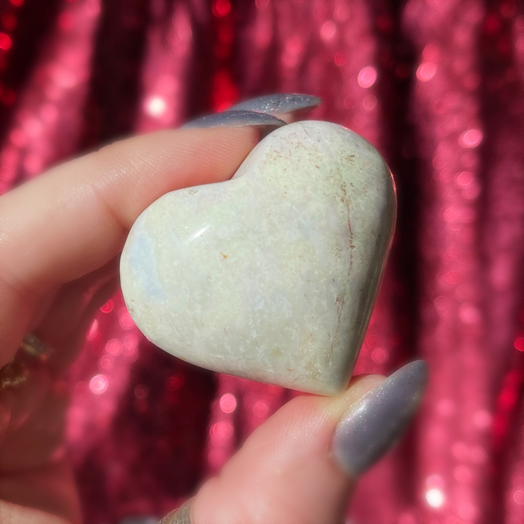 Gemstone Sale: Fluorescent Hackmanite Heart