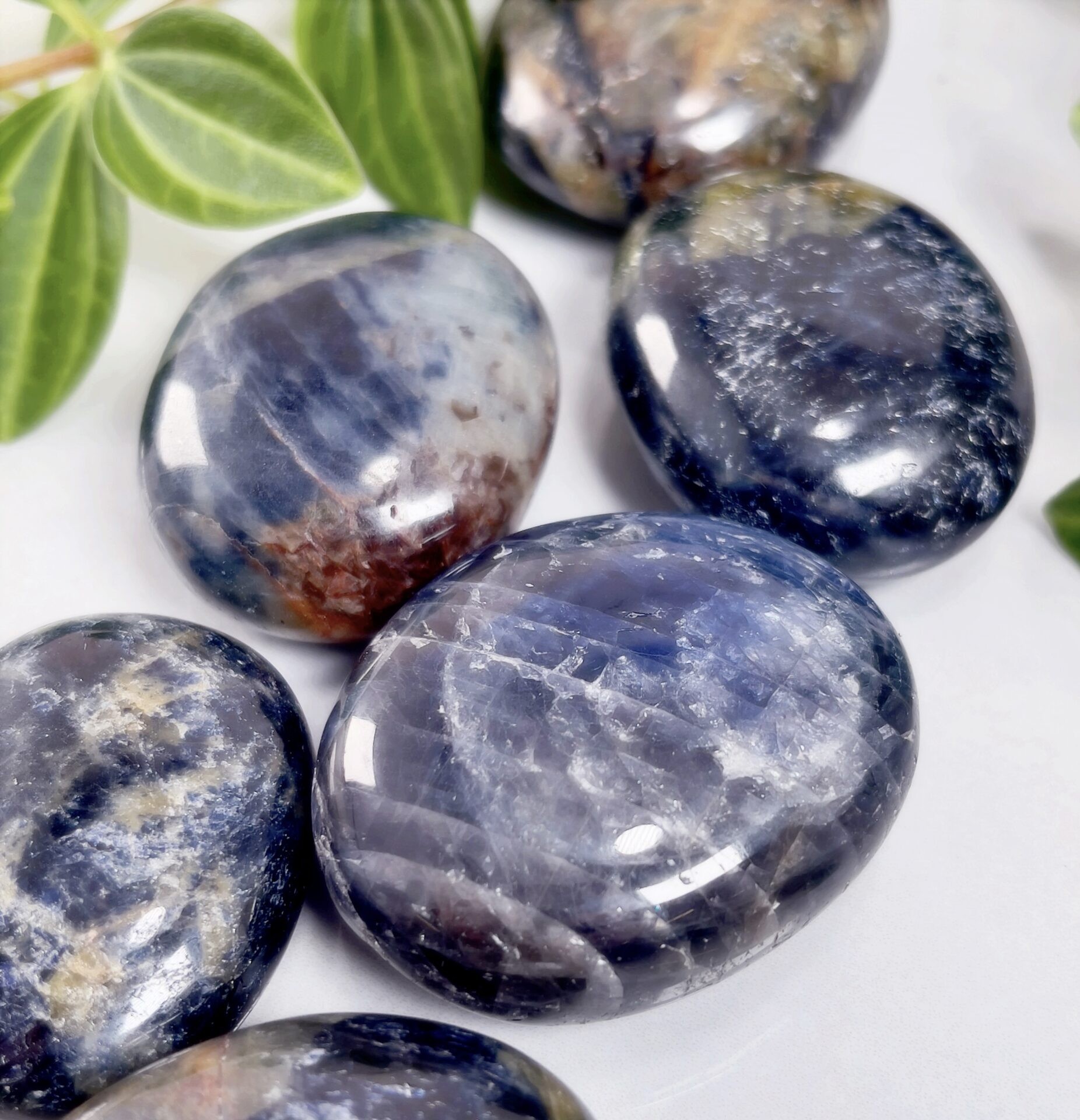 Blue sapphire clearance tumbled stone