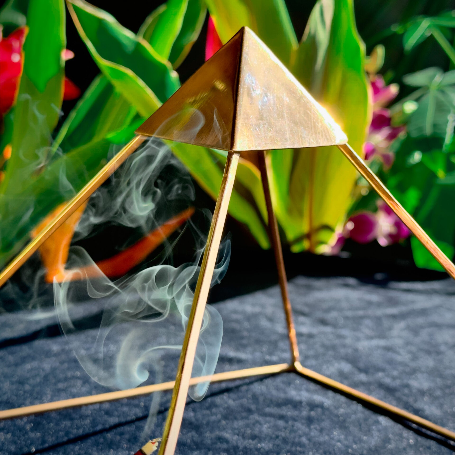 4 Copper Pyramid w/Crystal – KKG Creations