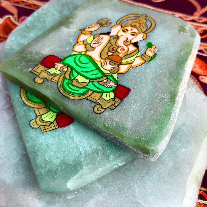 Green Aventurine Gridding Plate with Hand Painted Ganesha