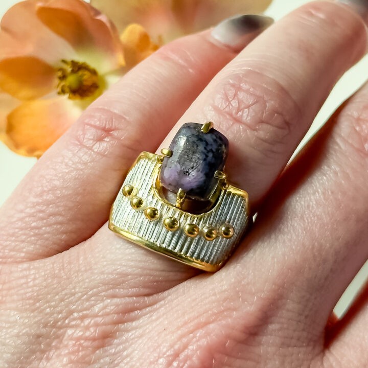 Corundum Band Ring